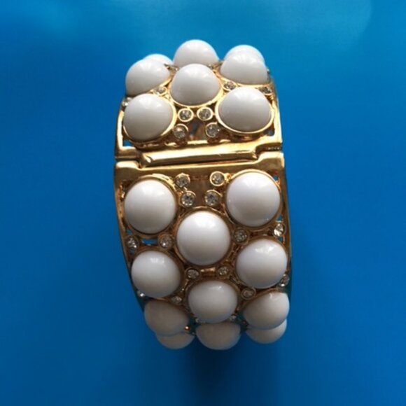 White metallic unique bracelet - Picture 4 of 7